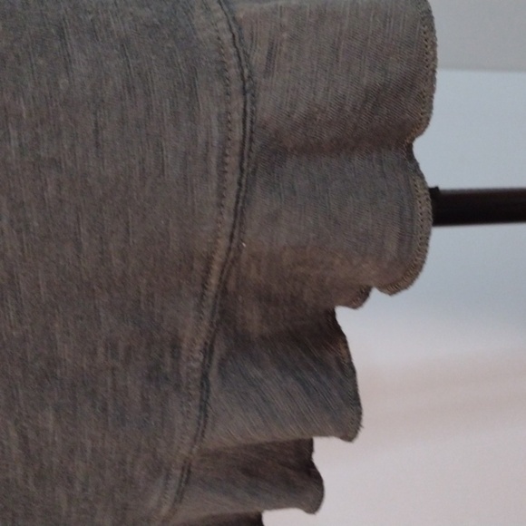 Susina Dk Green Slub Knit Top w Ruffle Hem Size L - Picture 2 of 6